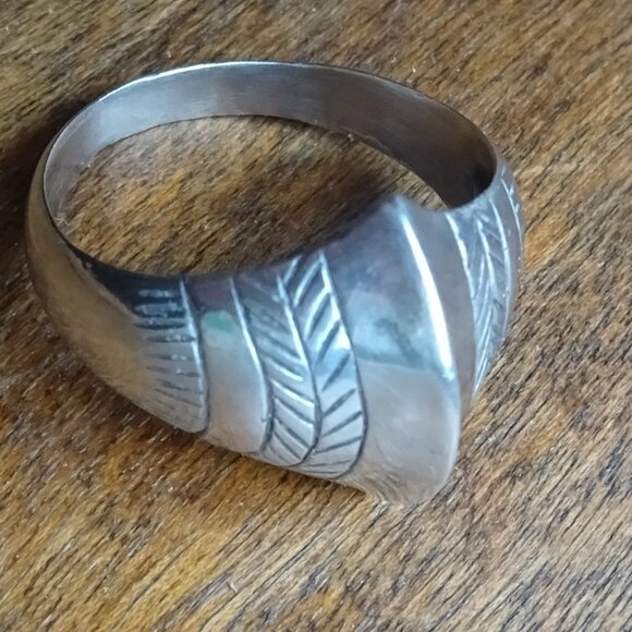 Sterling Silver Scandinavian Baltic Ring - Picture 1 of 6